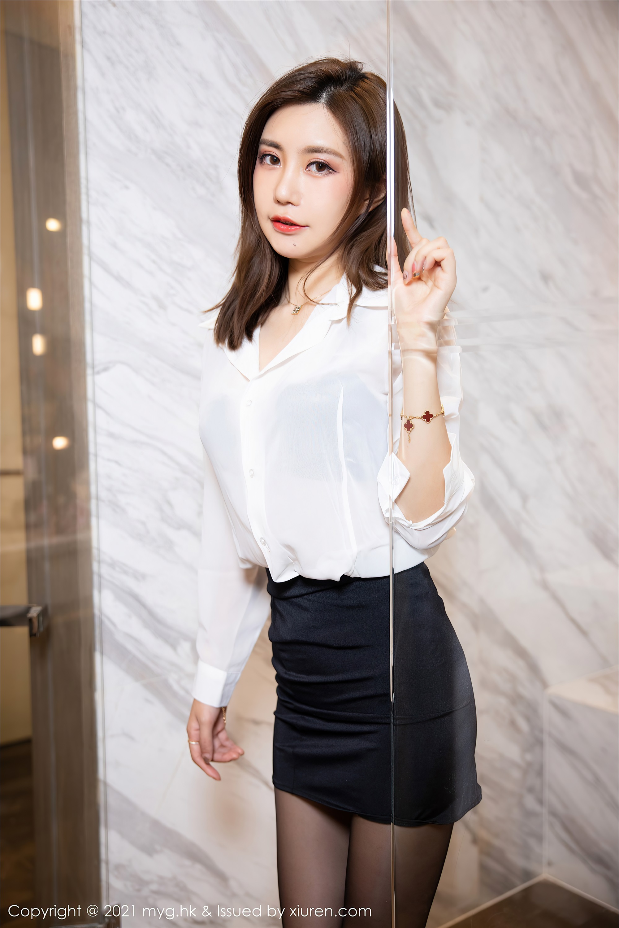 MyGirl美媛馆 2021.08.17 VOL.575 绮里嘉Carina